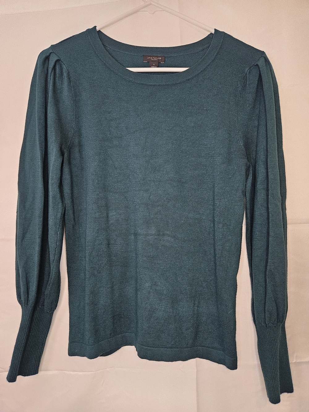 Ann Taylor Teal Puff-Shoulder Crew Sweater Business Casual Lightweight Office